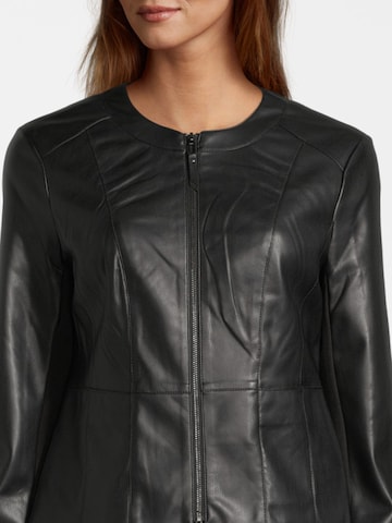 Orsay Prehodna jakna | črna barva