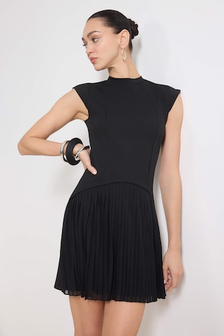 Trendyol Dress in Black: front