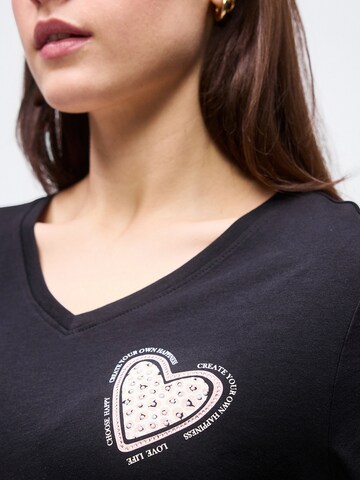 T-shirt 'CARBEA' ONLY Carmakoma en noir