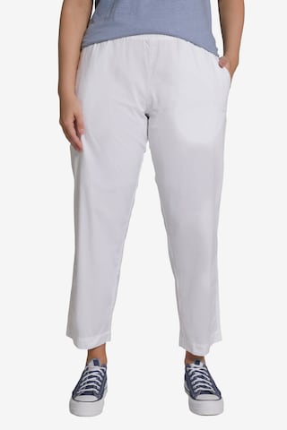 Ulla Popken Regular Chino Pants in White: front