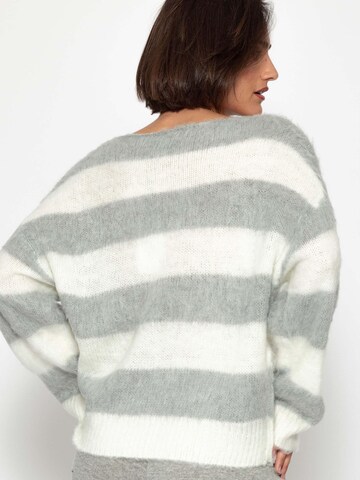 SASSYCLASSY Pullover in Grau
