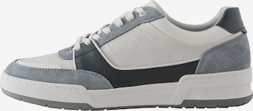 Next Низкие кроссовки в Серый: спереди