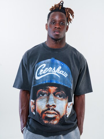 T-Shirt 'NIPSEY HUSSLE TEE' ATELIER OF FAITH en gris : devant