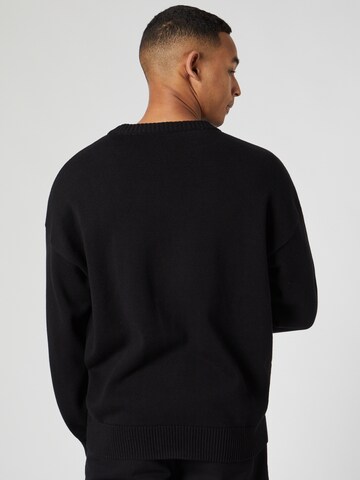 Kosta Williams x About You Pullover in Schwarz