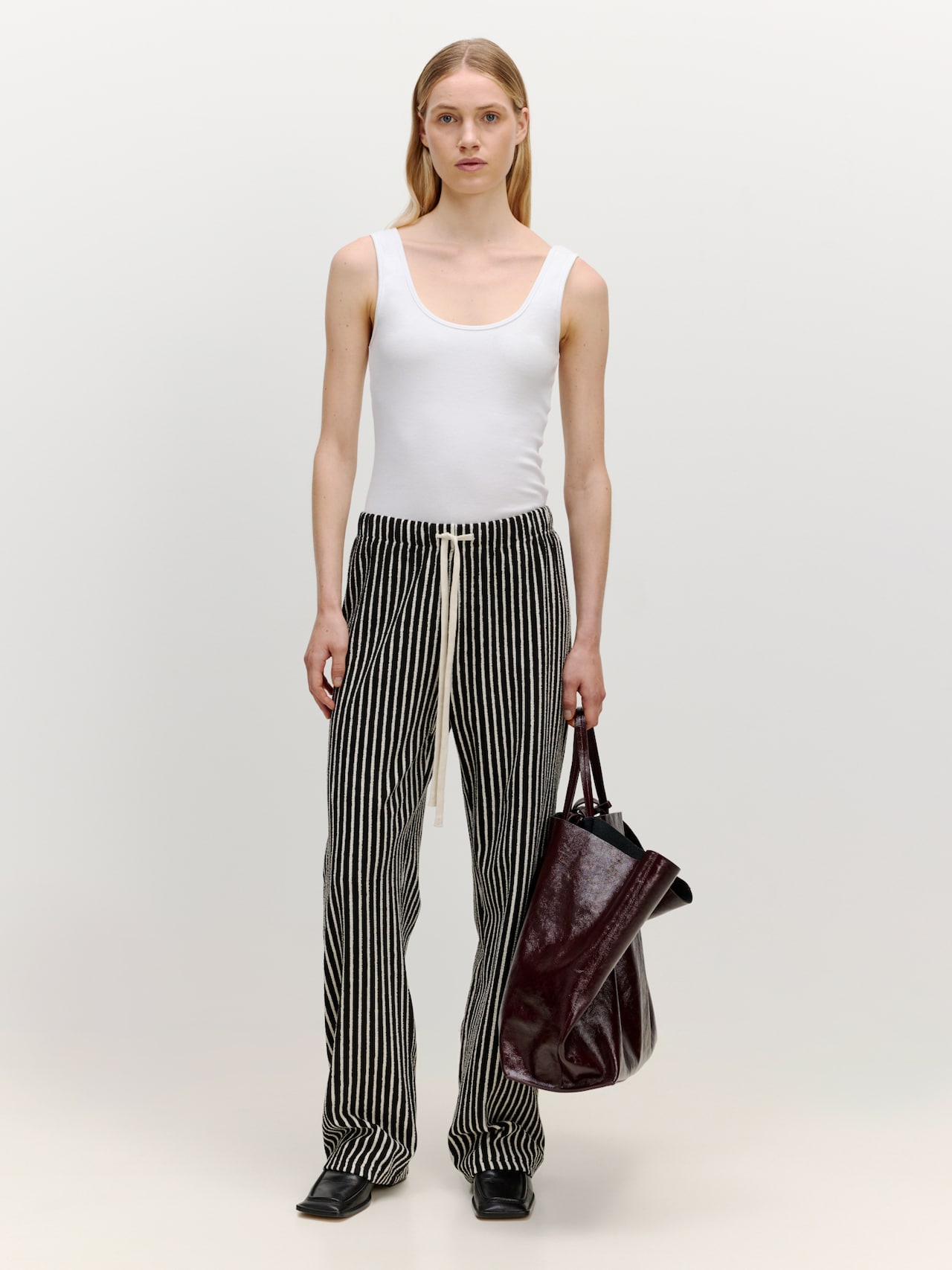 EDITED Produkte Hose 'Emmie' schwarz