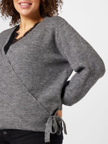 PIECES Curve Sweater 'CELIC' in Grey