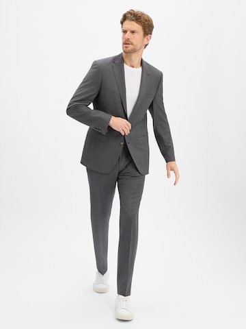 ROY ROBSON Suit in Grey