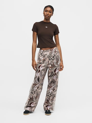 Wide leg Pantaloni 'Liberty London Firebird' de la ADIDAS ORIGINALS pe bej