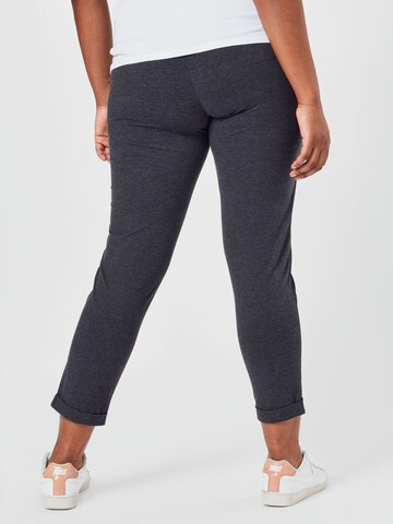 Regular Pantalon 'Jia' KAFFE CURVE en gris