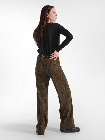 DEHA Slim fit Trousers in Brown: front