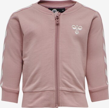 Completo sportivo di Hummel in rosa