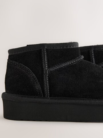 Next Snow boots in Black