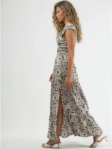 Busem Kleid in Braun