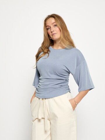 Haut 'Nalani' minus en bleu : devant