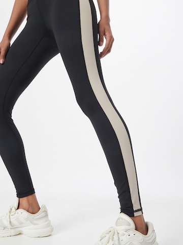 Gilly Hicks Skinny Leggings in Black