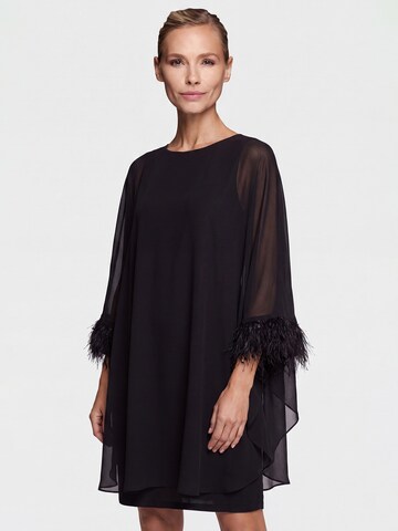 APART Kleid in Schwarz: Vorderseite