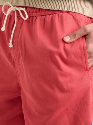 GANT Regular Shorts in Rot