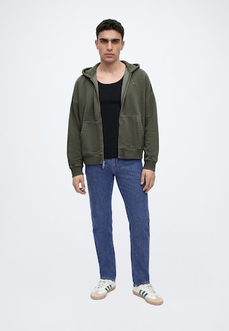 Hanorac de la Abercrombie & Fitch pe verde