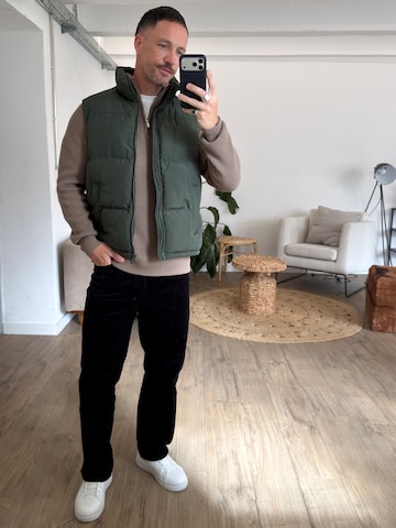 DAN FOX APPAREL Bodywarmer 'Konrad' in Groen