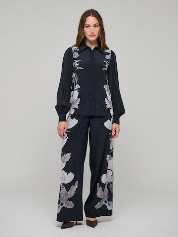 Dea Kudibal Shirt ' UmasDEA ' in Zwart: voorkant