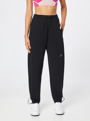 Reebok Loose fit Workout Pants in Black: front