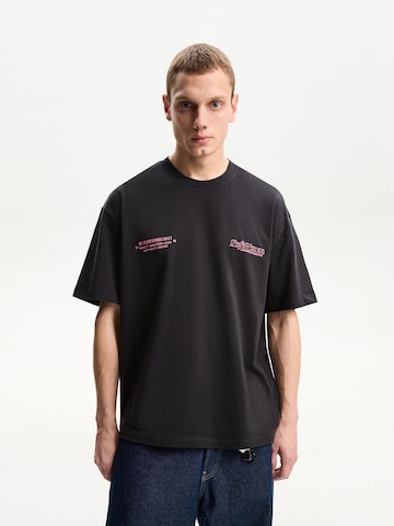 Bershka Tričko - Čierna