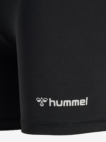 Coupe slim Pantalon de sport 'MT ACTIVE' Hummel en noir