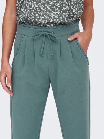 regular Pantaloni con pieghe 'Catia' di JDY in verde