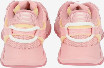 Sneaker bassa di LACOSTE in rosa