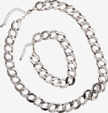 Urban Classics Jewelry Set in Silver: front