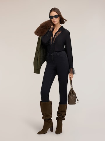 MOTIVI - Blusa en negro