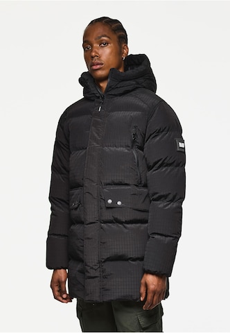 Weekend Offender Winter jacket 'Lombardo Primaloft' in Black: front
