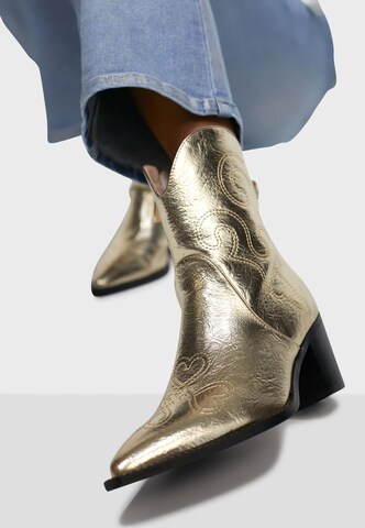 Lola Casademunt Cowboystiefel in Gold: Vorderseite