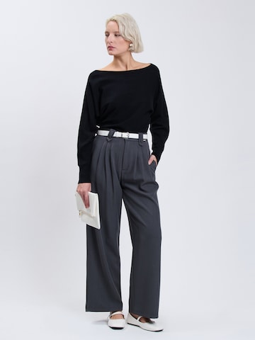 Influencer - Jersey en negro