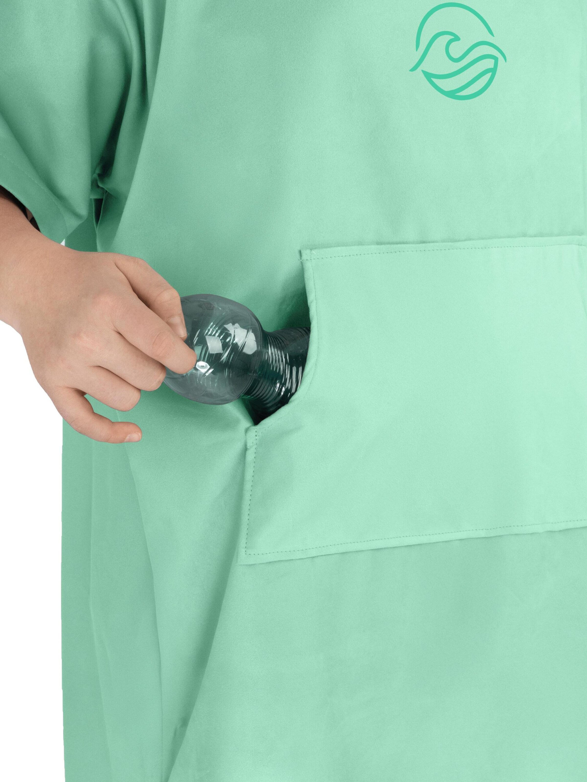 normani Bathrobe 'Luquillo' in Green