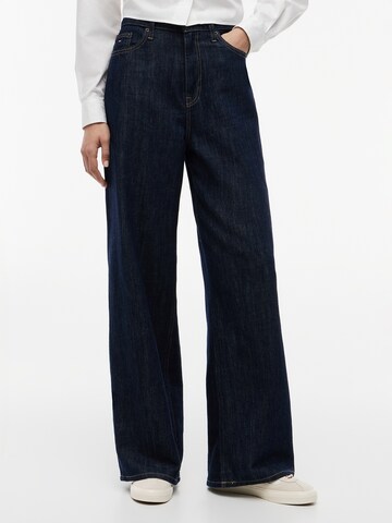 Tommy Jeans Wide leg Jeans 'CLAIRE' in Blue: front
