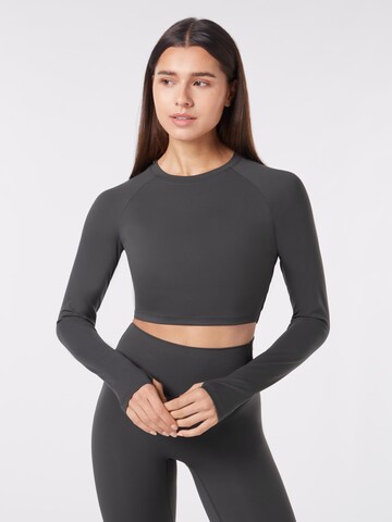 YO-GAYA Sporttop in Grijs: voorkant