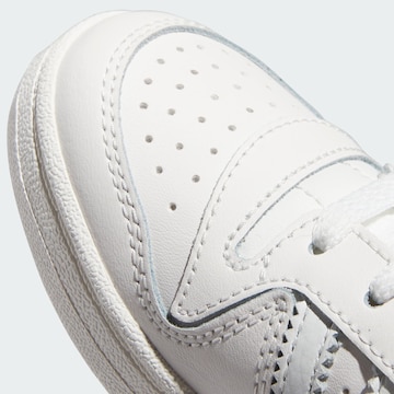 ADIDAS ORIGINALS - Zapatillas deportivas 'Forum' en blanco