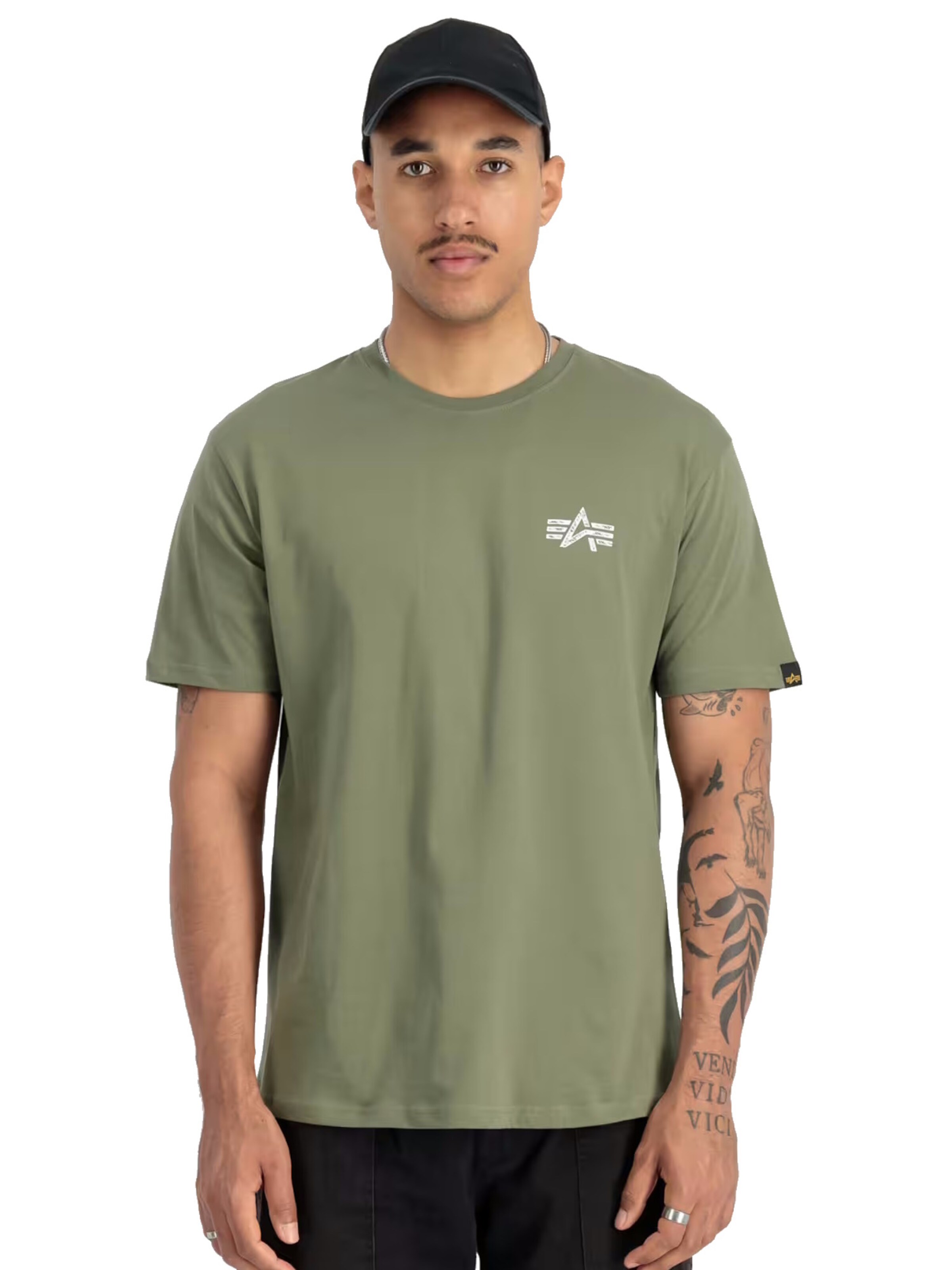 ALPHA INDUSTRIES T-Shirt 'Signature' in Grün