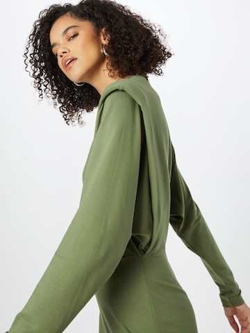 Robe 'Emilia' ABOUT YOU x INNA en vert