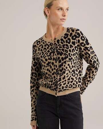 Cardigan WE Fashion en marron : devant