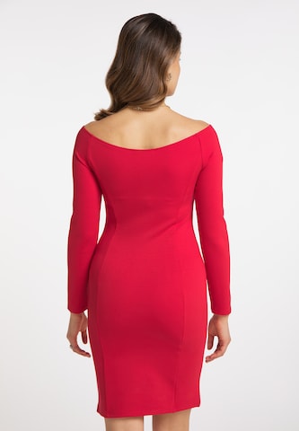 Robe fourreau faina en rouge