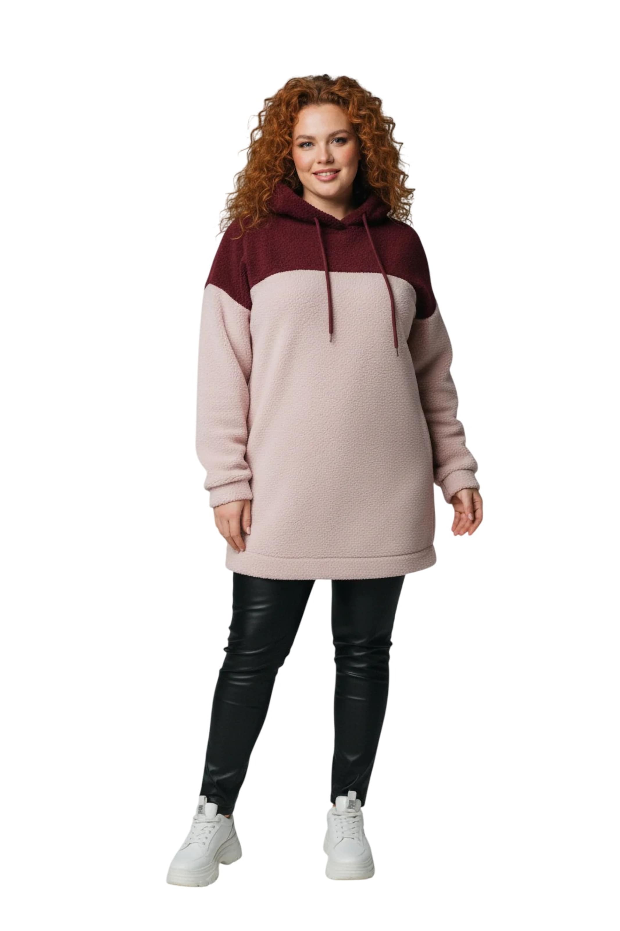 Shape Of You Sweatshirt in Pink