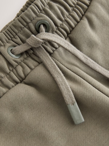 smALLSAINTS - regular Pantalón en verde