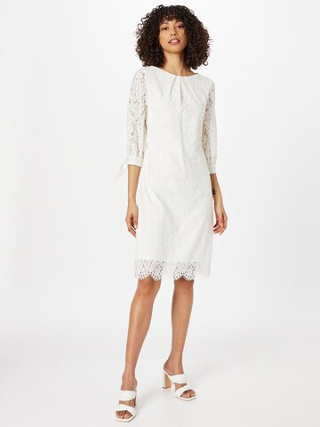 Robe de cocktail SWING en blanc