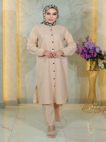 MODAMIHRAM Tunic in Beige: front