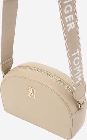 Sac à bandoulière TOMMY HILFIGER en beige : devant