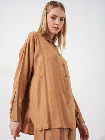 Bigdart - Blusa em castanho