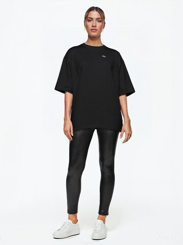 T-shirt ' Nika F ' trueprodigy en noir