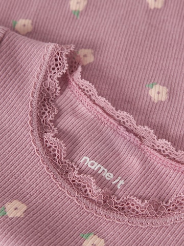 NAME IT Rompertje/body 'NBFLAUREL' in Lila